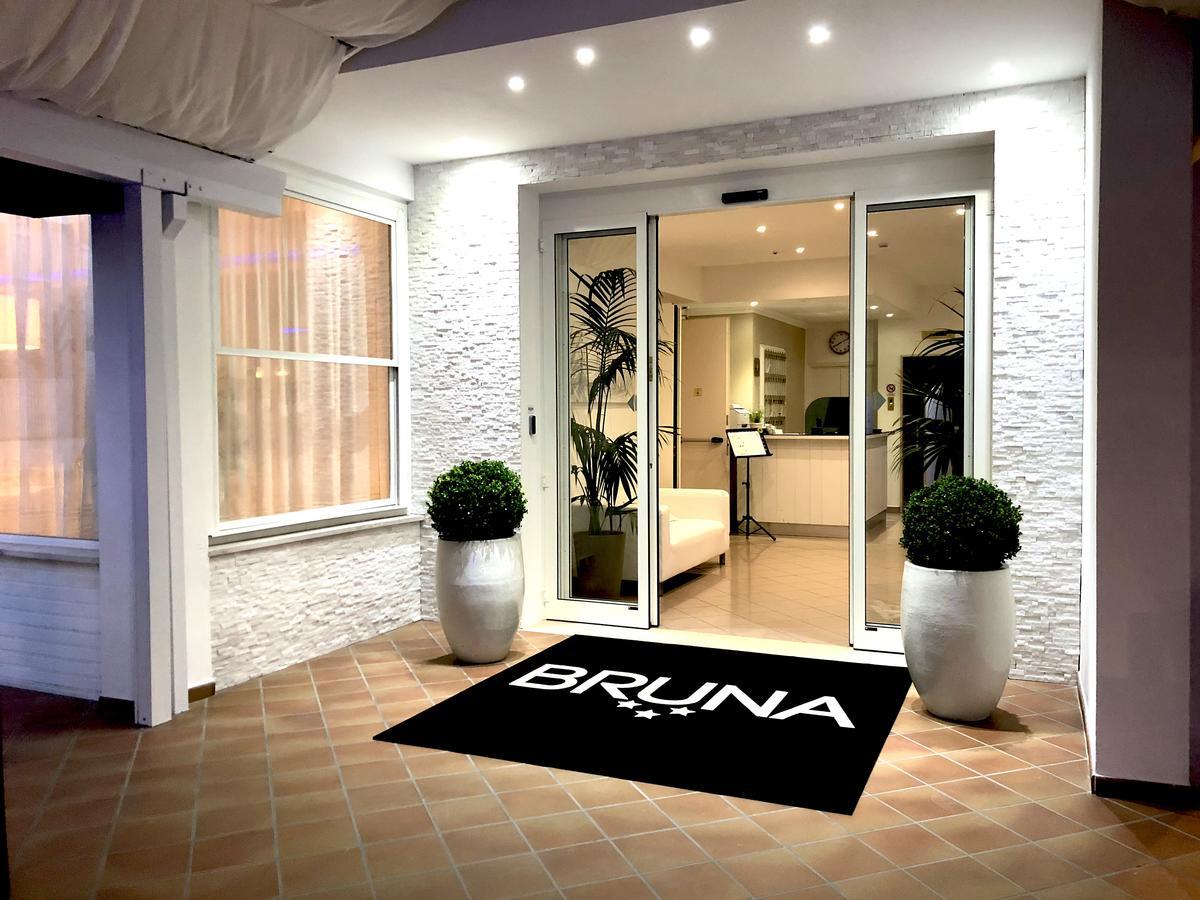 Hotel Bruna B&B Milano Marittima Exterior photo